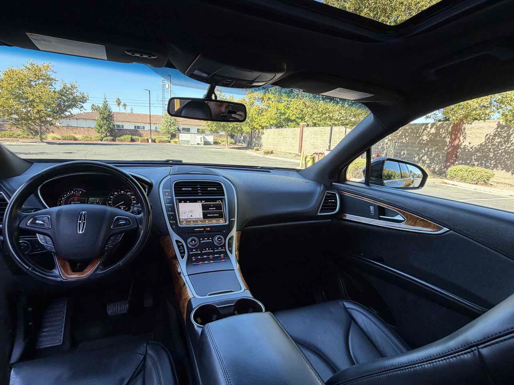 Used 2018 Lincoln MKX Reserve FWD image 15