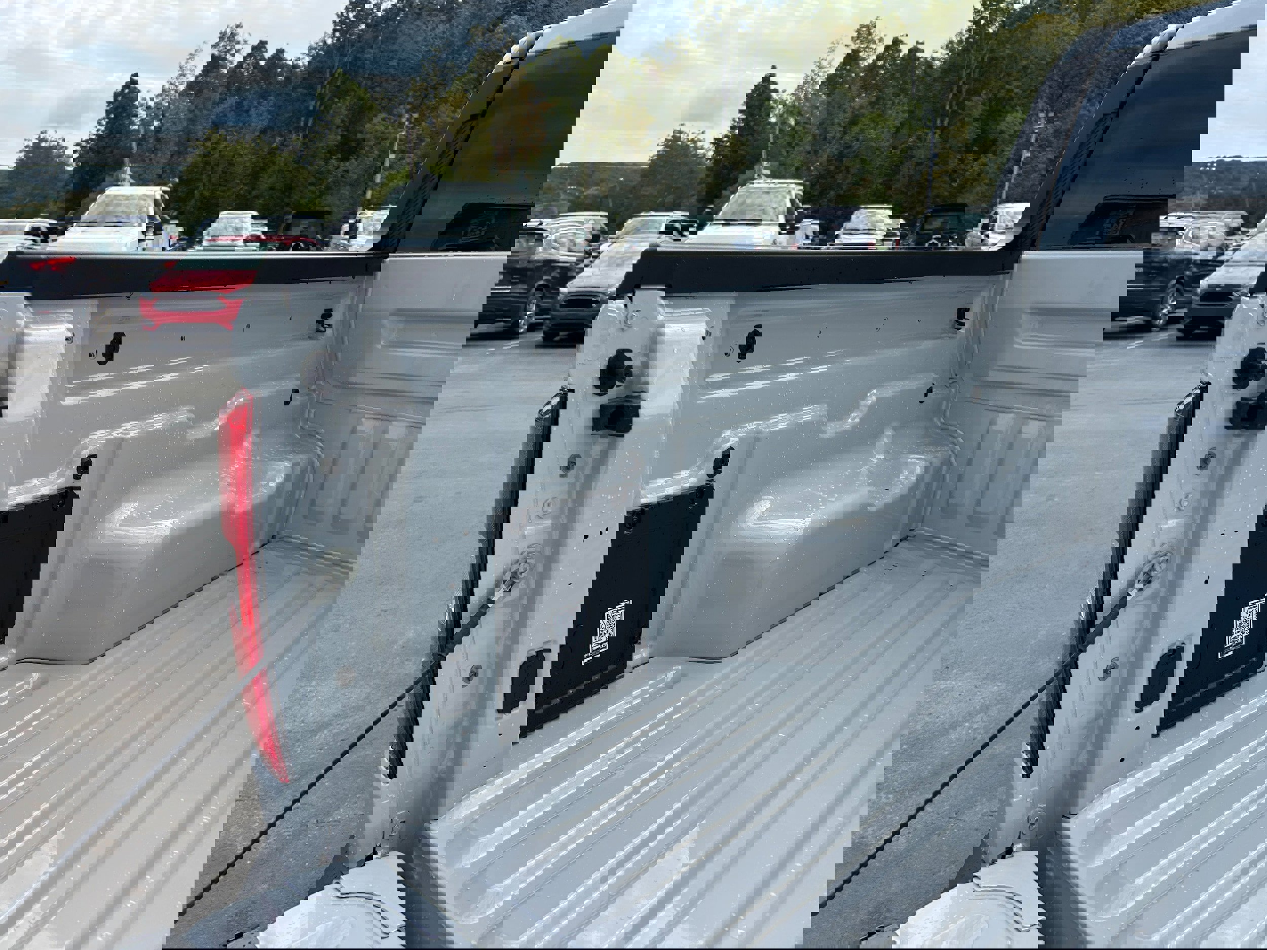 New 2025 Ford Maverick XL image 16