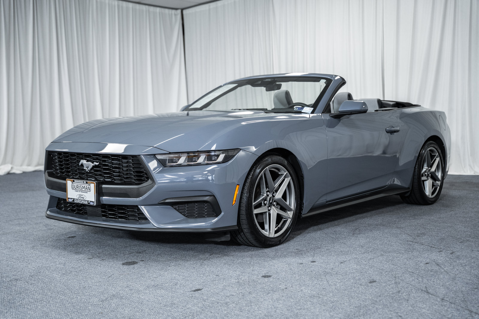 Used 2024 Ford Mustang Convertible RWD image 21