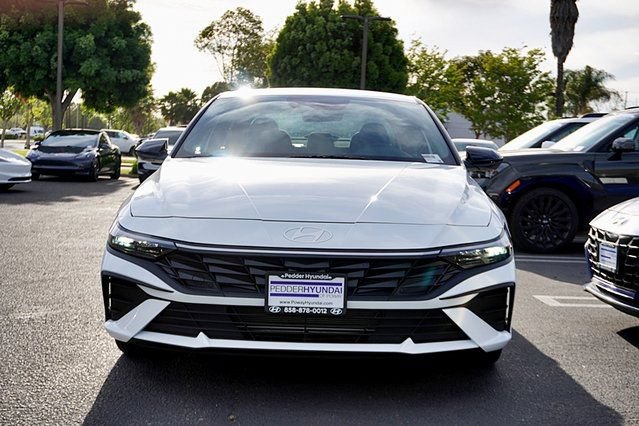 Used 2026 Hyundai Elantra Sport FWD image 5