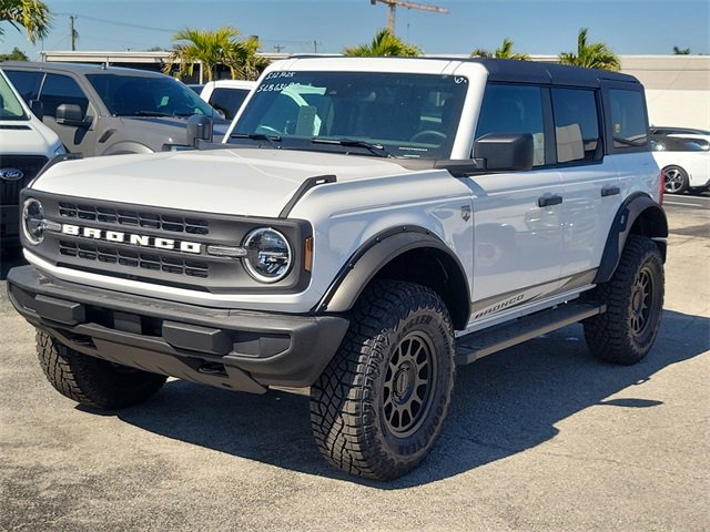 New 2025 Ford Bronco Big Bend image 2