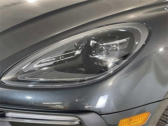 New 2026 Porsche Macan image 11