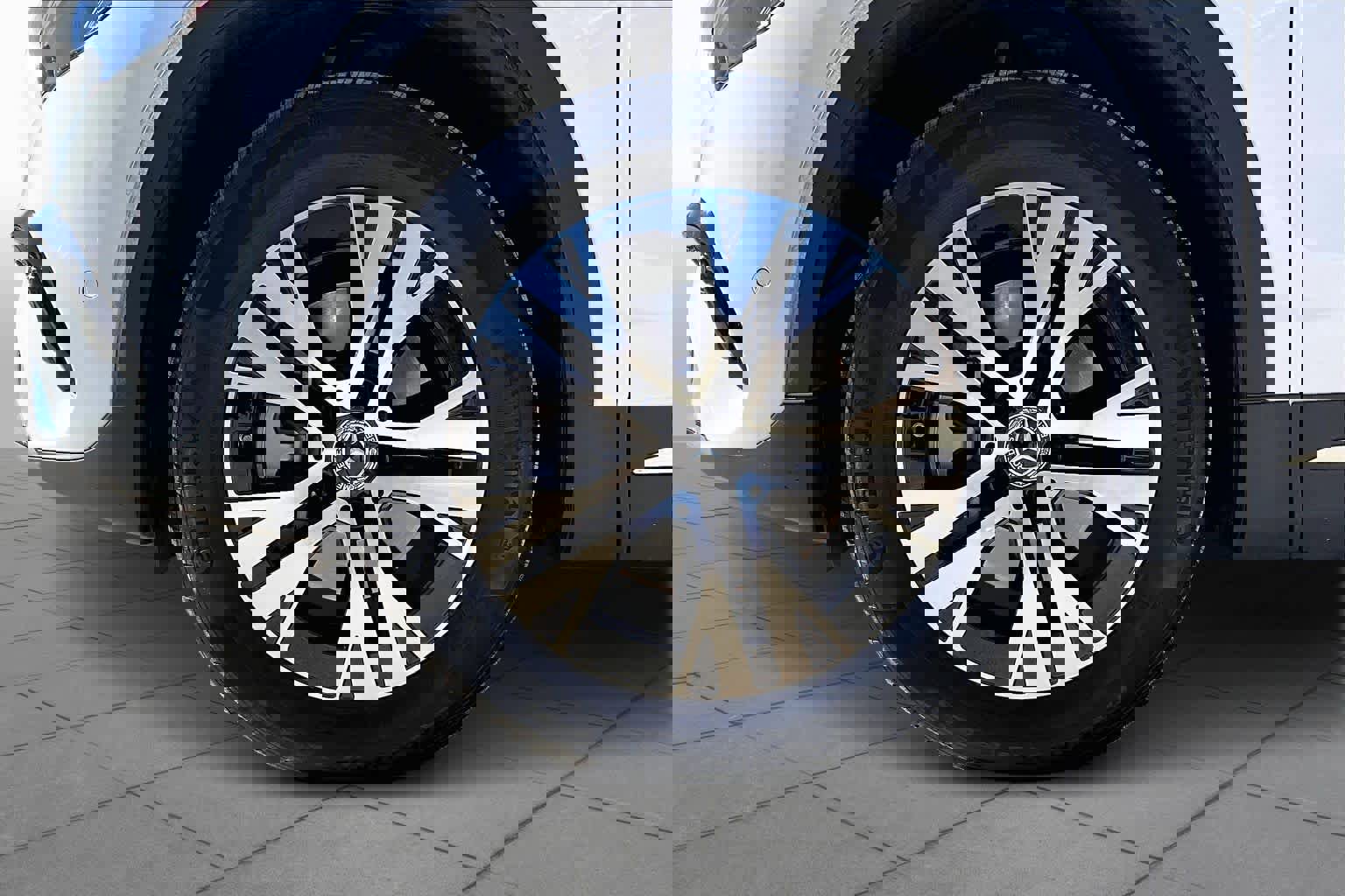 Used 2025 Mercedes-Benz GLA 250 image 10