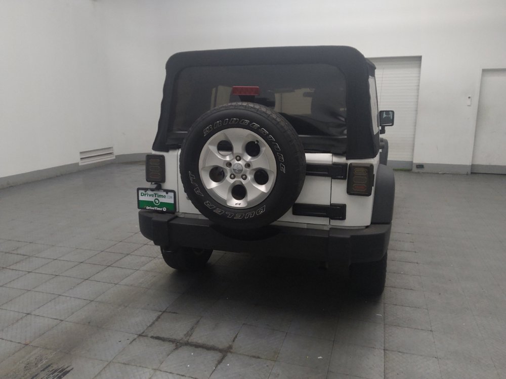 Used 2016 Jeep Wrangler Unlimited Sport w/ Connectivity Group AWD/4WD image 7