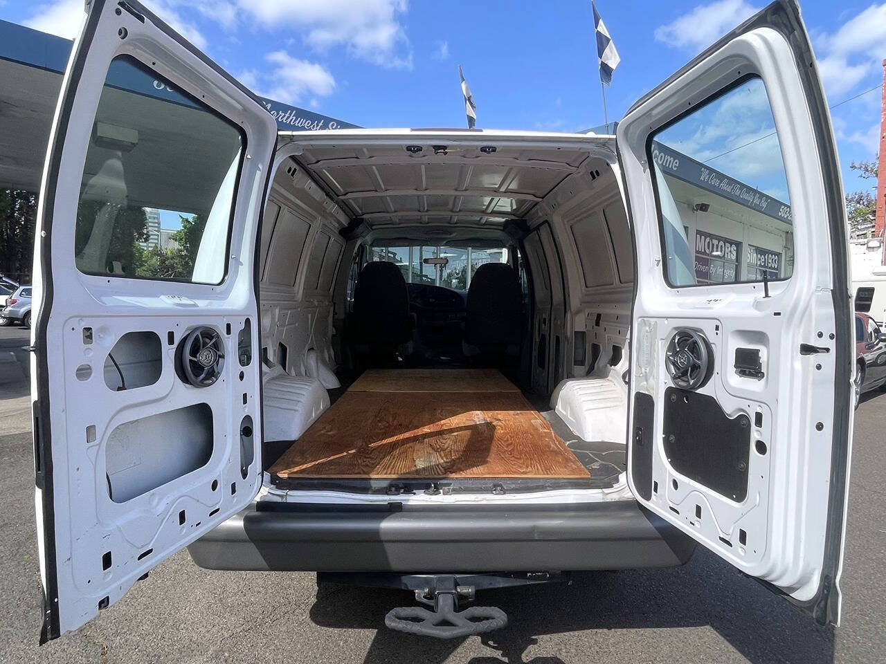 Used 2007 Ford E-150 and Econoline 150 RWD image 10