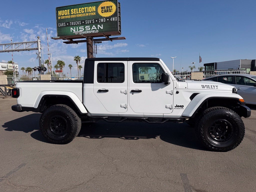 Used 2022 Jeep Gladiator Sport AWD/4WD image 7