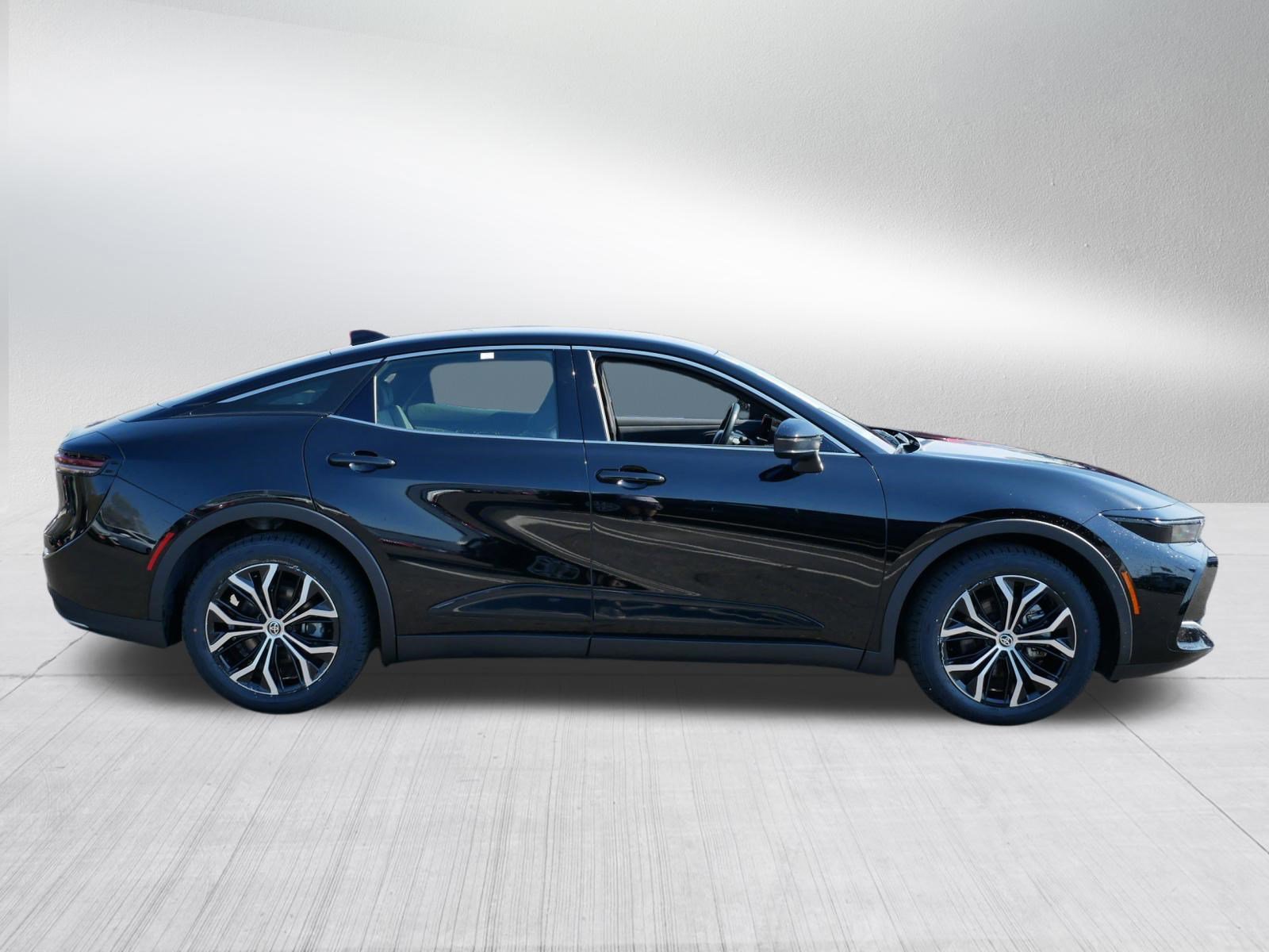 Certified 2025 Toyota Crown AWD/4WD image 7