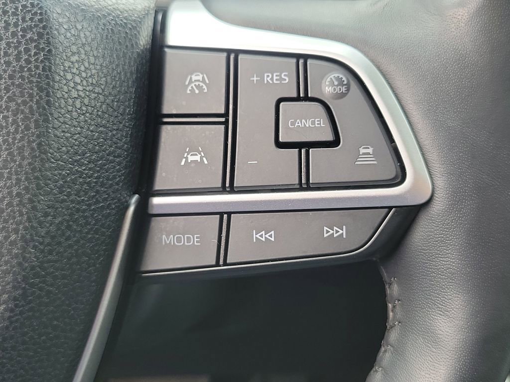 Used 2024 Toyota Grand Highlander Platinum image 6