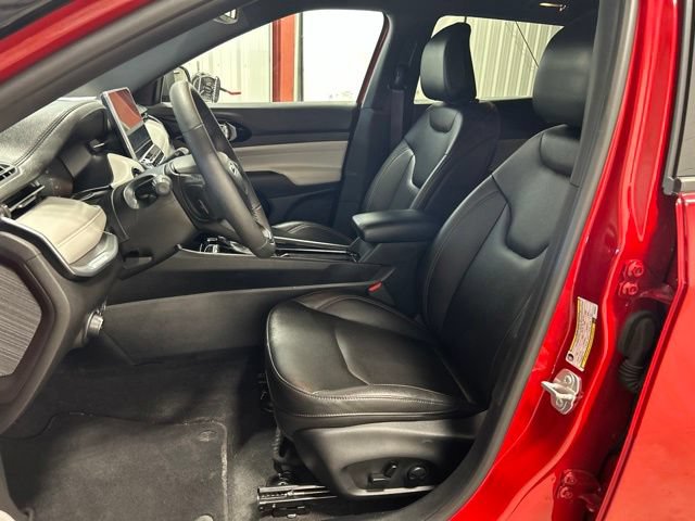 Used 2024 Jeep Compass Limited AWD/4WD image 13