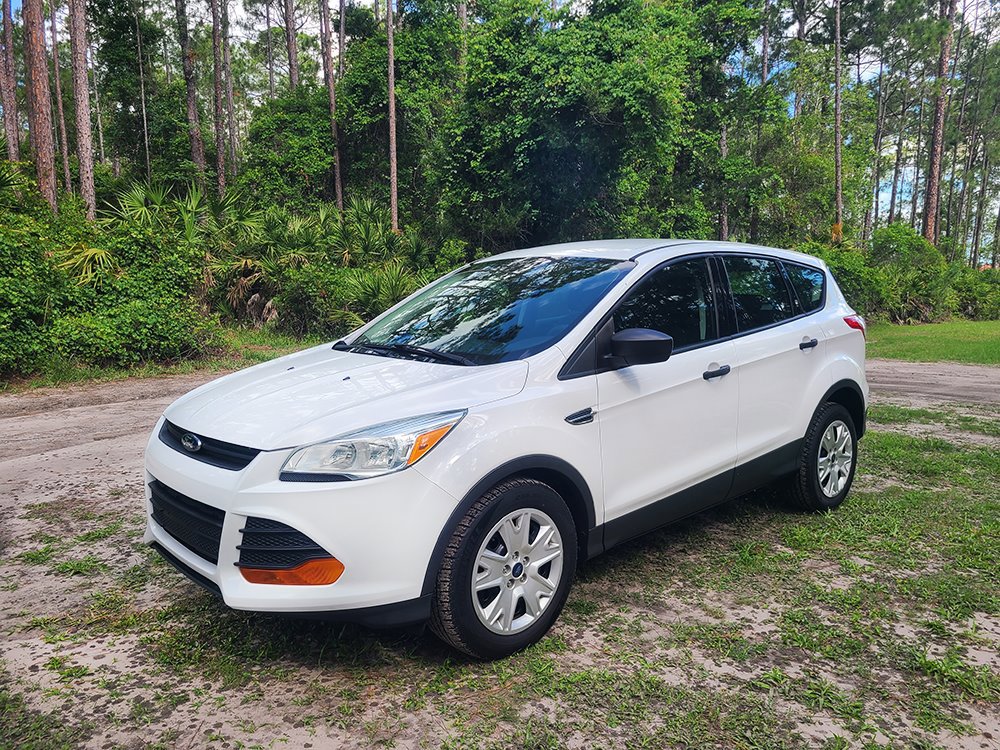 Used 2015 Ford Escape S FWD video 1