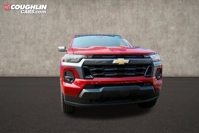 Used 2024 Chevrolet Colorado LT w/ LT Convenience Package AWD/4WD image 6