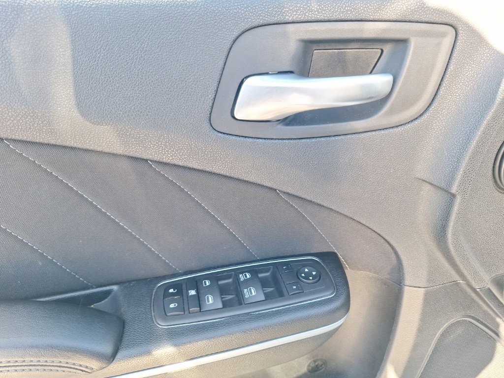 Used 2023 Dodge Charger SXT image 3