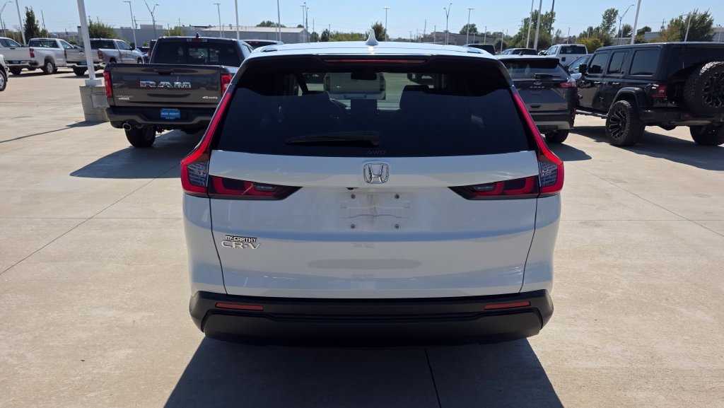 Used 2017 Volkswagen GTI SE FWD image 4