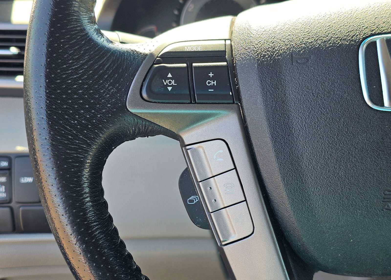 Used 2014 Honda Odyssey EX-L image 31
