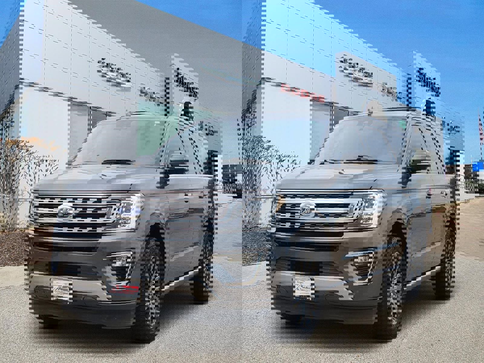 Used 2021 Ford Expedition Limited image 2