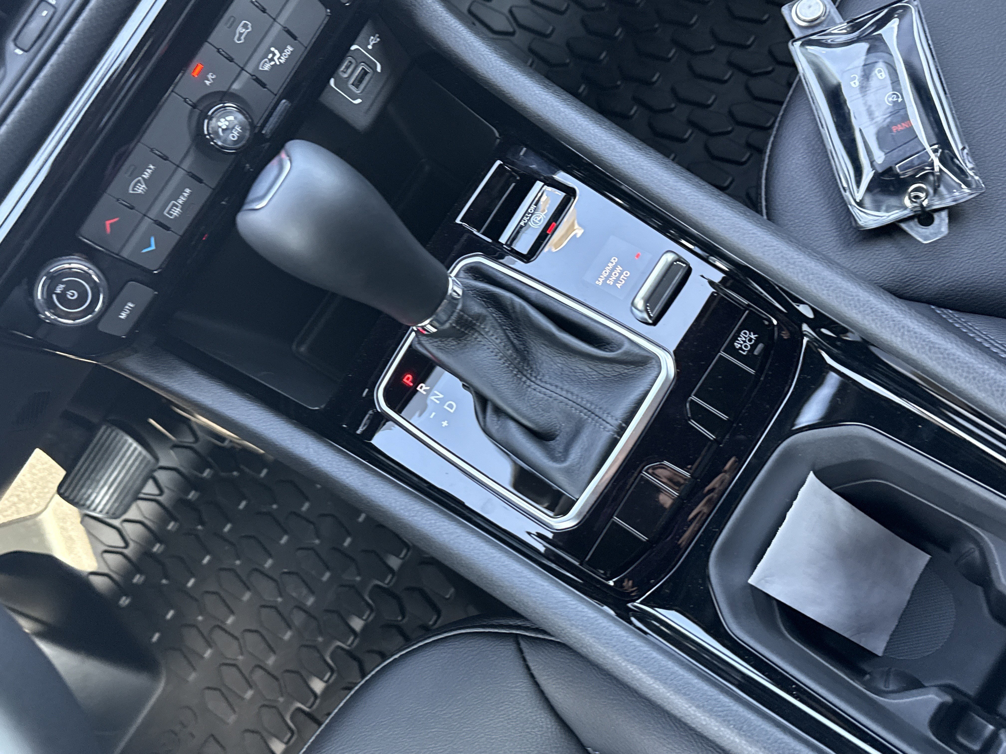 New 2026 Jeep Compass Latitude image 21