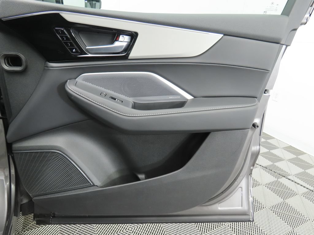 Used 2026 Acura MDX w/ Technology Package FWD image 26