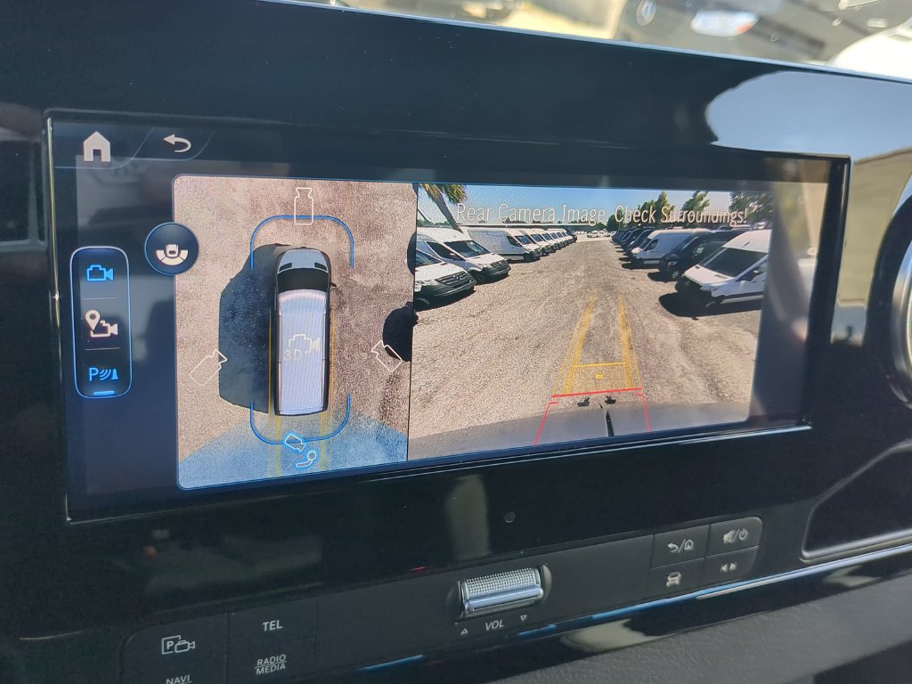 Used 2025 Mercedes-Benz Sprinter 2500 image 7