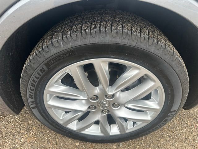 Used 2019 Buick Envision Premium w/ Driver Confidence Package image 14