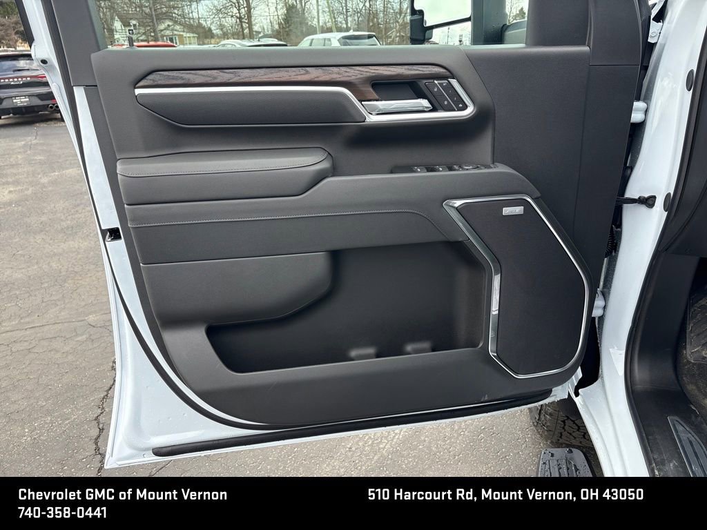 New 2026 GMC Sierra 2500 SLT w/ Max Trailering Package image 12