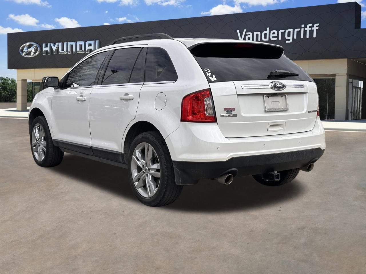 Used 2013 Ford Edge Limited w/ Driver Entry Pkg image 9