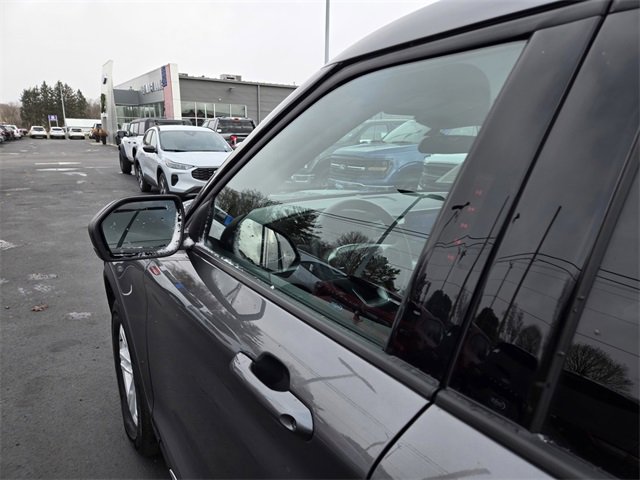 Used 2024 Ford Explorer XLT w/ Equipment Group 202A image 37