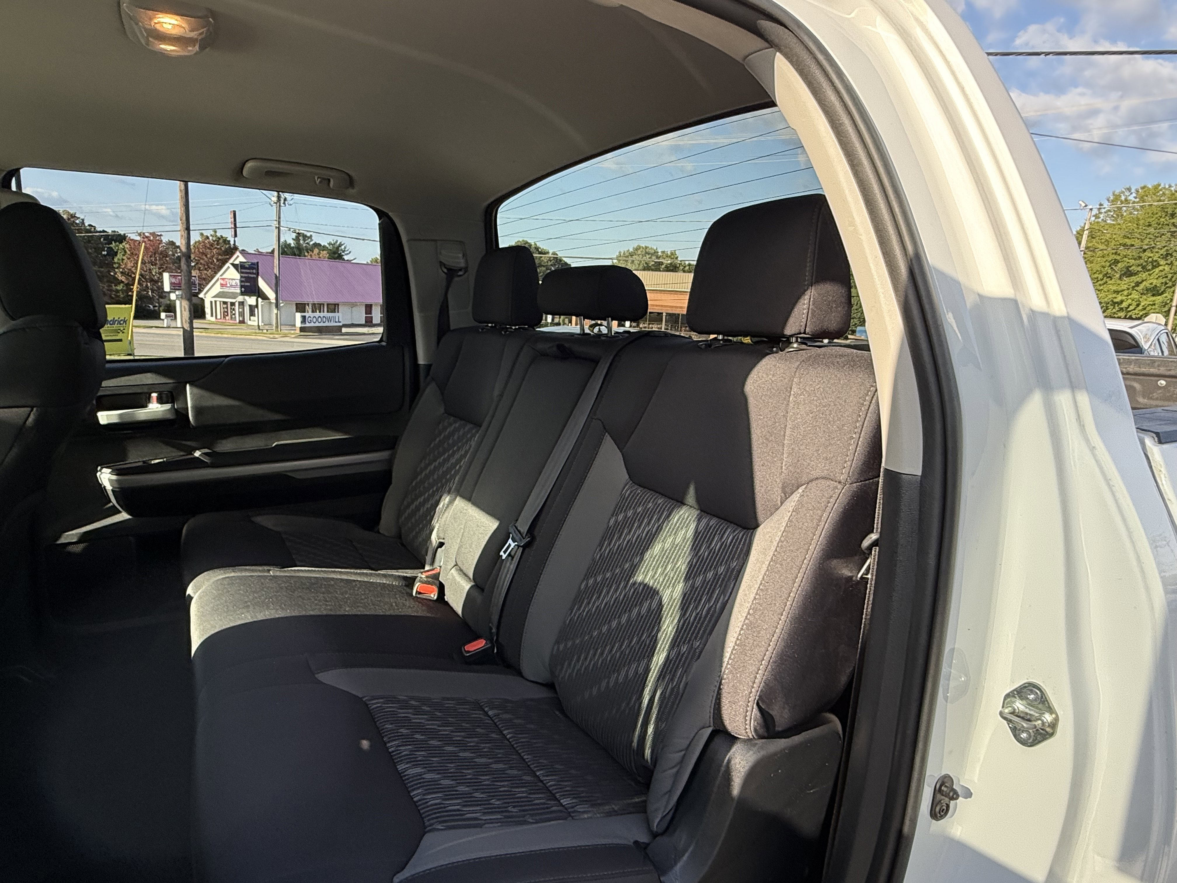 Used 2019 Toyota Tundra SR5 image 32