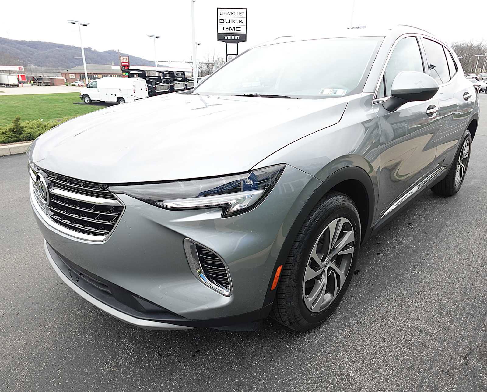 Used 2023 Buick Envision Essence image 7