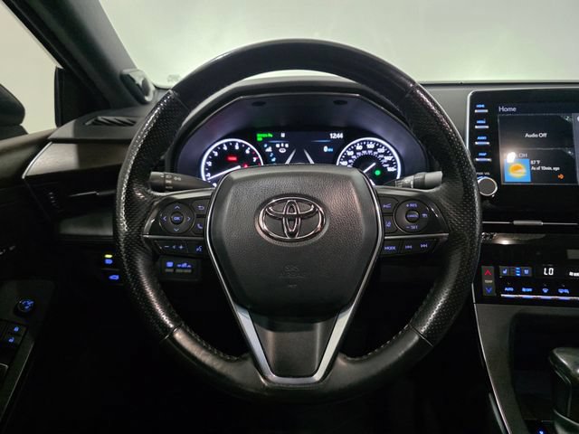 Used 2022 Toyota Avalon Limited w/ Advanced Safety Package FWD image 16