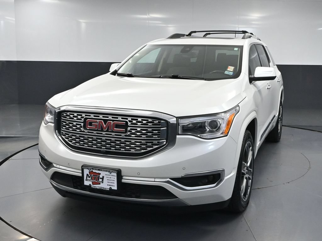 Used 2018 GMC Acadia Denali w/ Technology Package AWD/4WD image 8