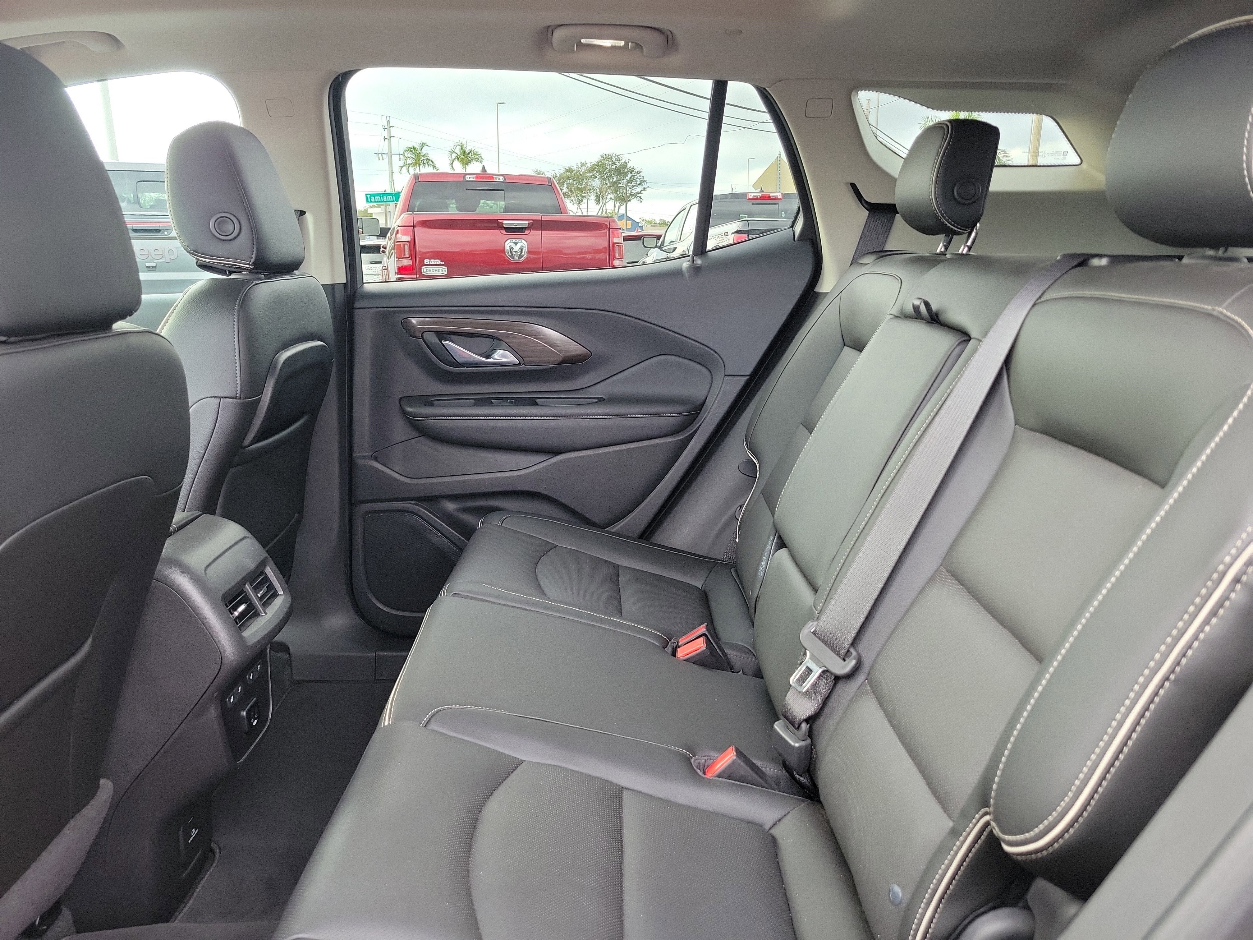 Used 2018 GMC Terrain Denali w/ Advanced Safety Package image 14