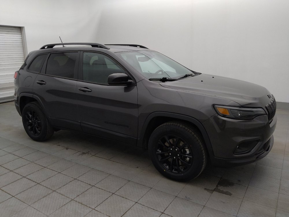 Used 2023 Jeep Cherokee Altitude Lux image 11