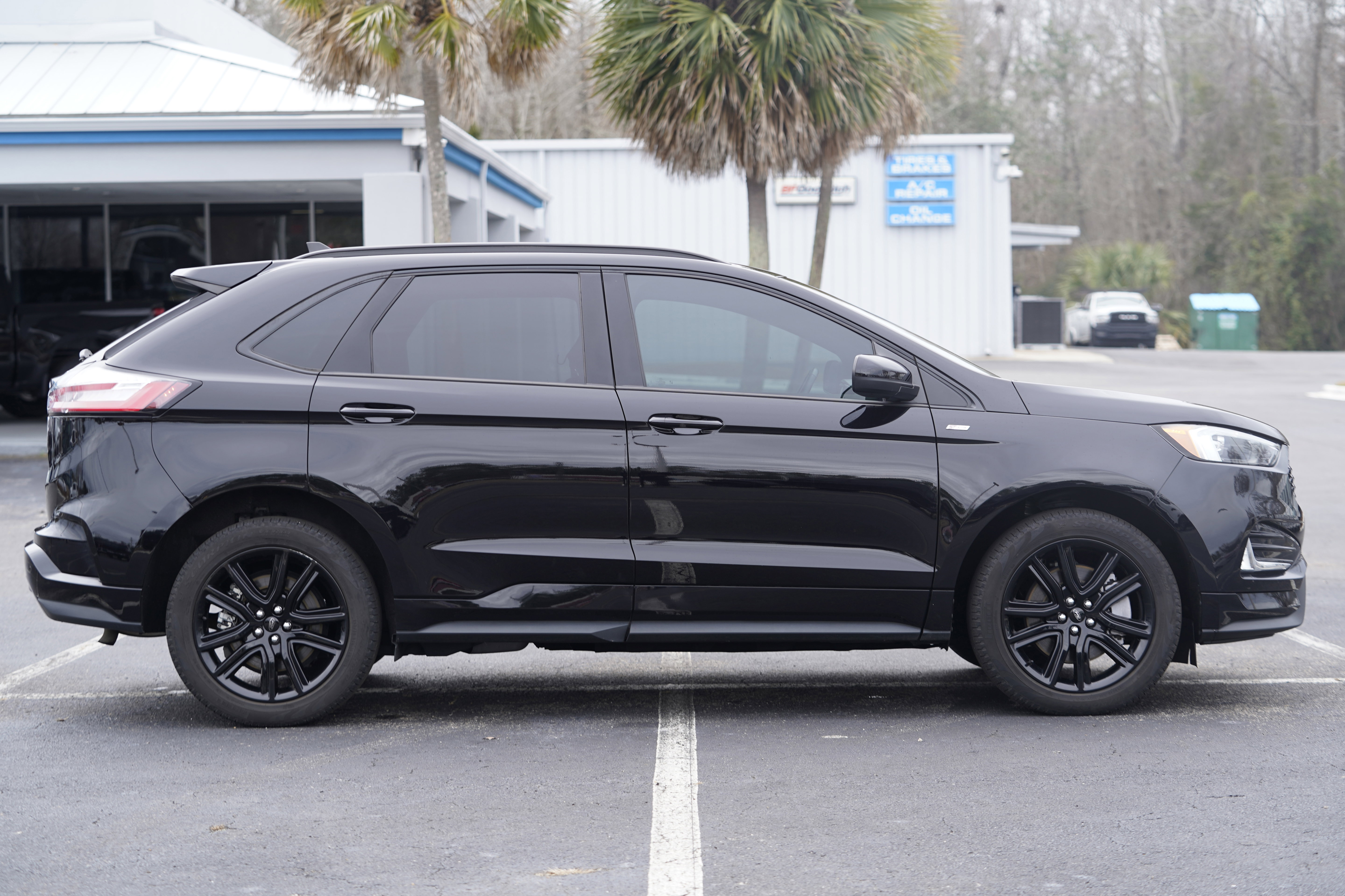 Used 2023 Ford Edge ST-Line image 8