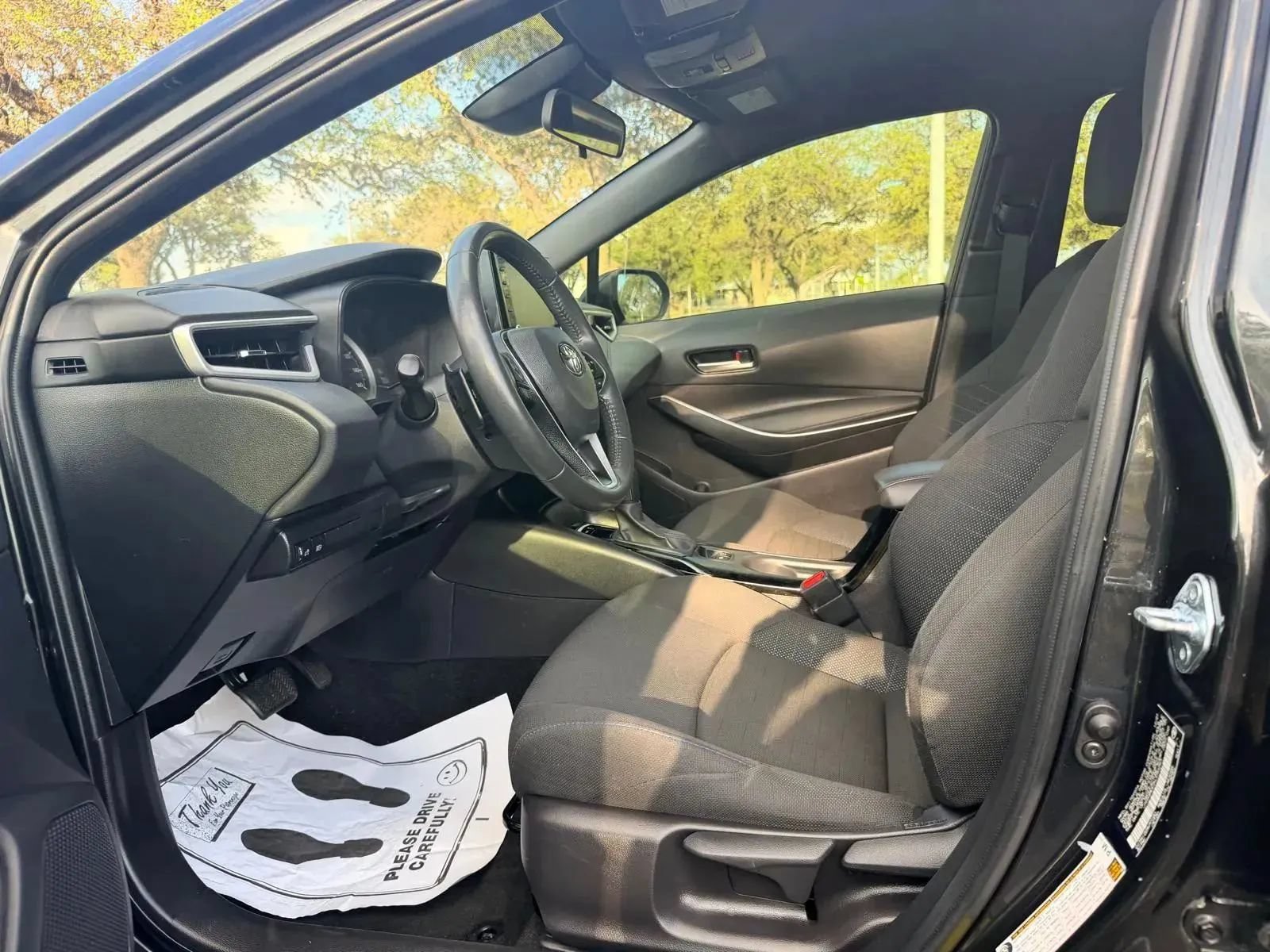 Used 2022 Toyota Corolla SE FWD image 12