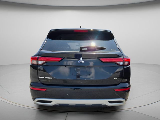 Used 2024 Mitsubishi Outlander SE AWD/4WD image 5