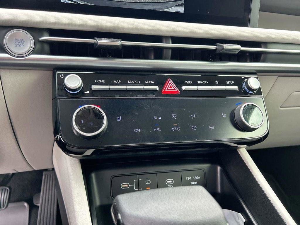 New 2026 Hyundai Tucson SEL FWD image 28