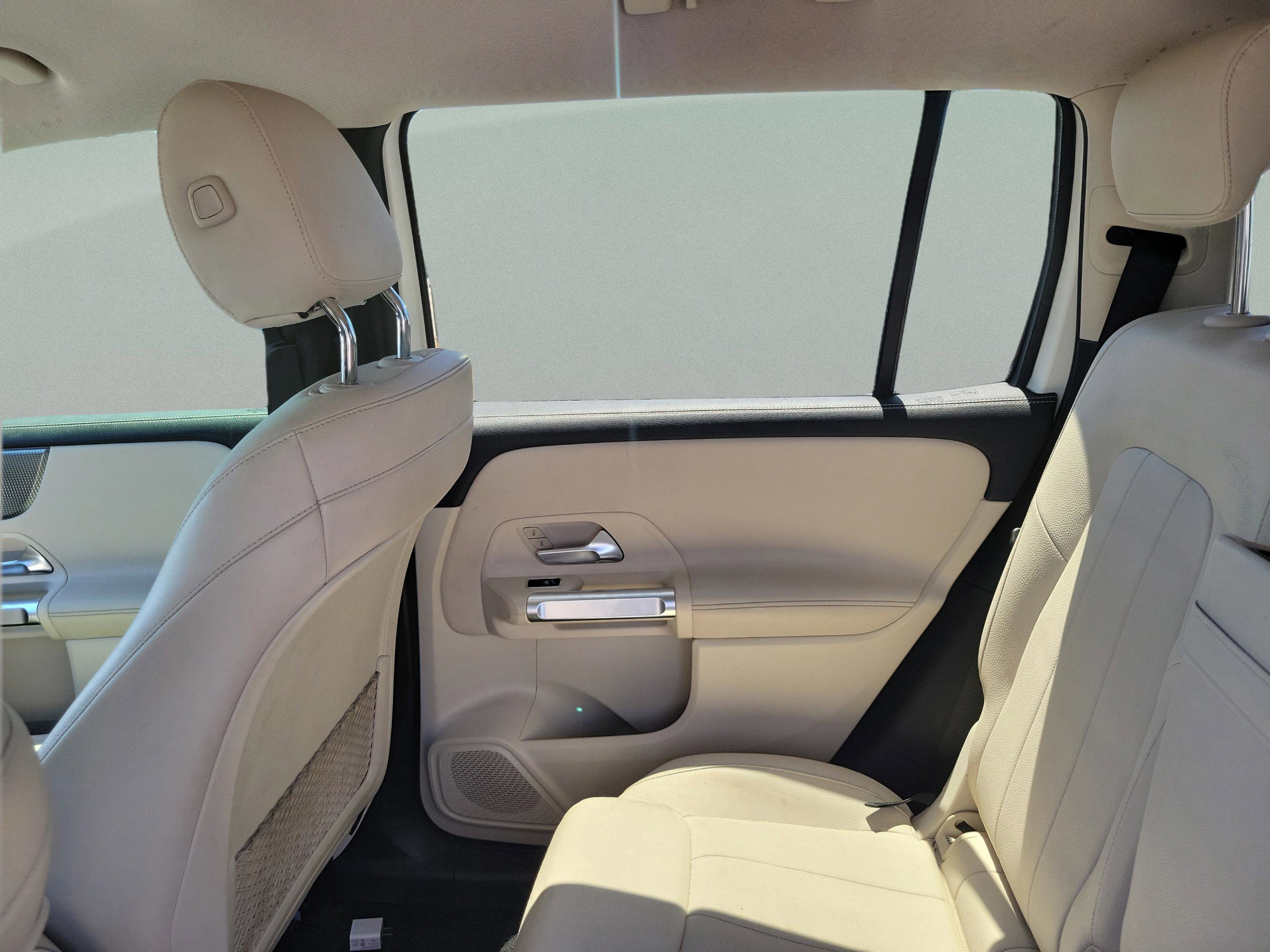 Used 2020 Mercedes-Benz GLB 250 image 6