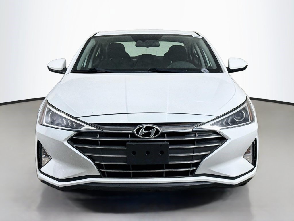 Used 2020 Hyundai Elantra SE w/ Cargo Package (C1) FWD image 2