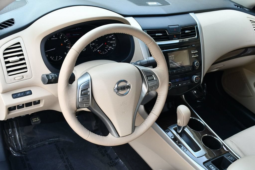 Used 2015 Nissan Altima 2.5 SL w/ Moonroof Package FWD image 40