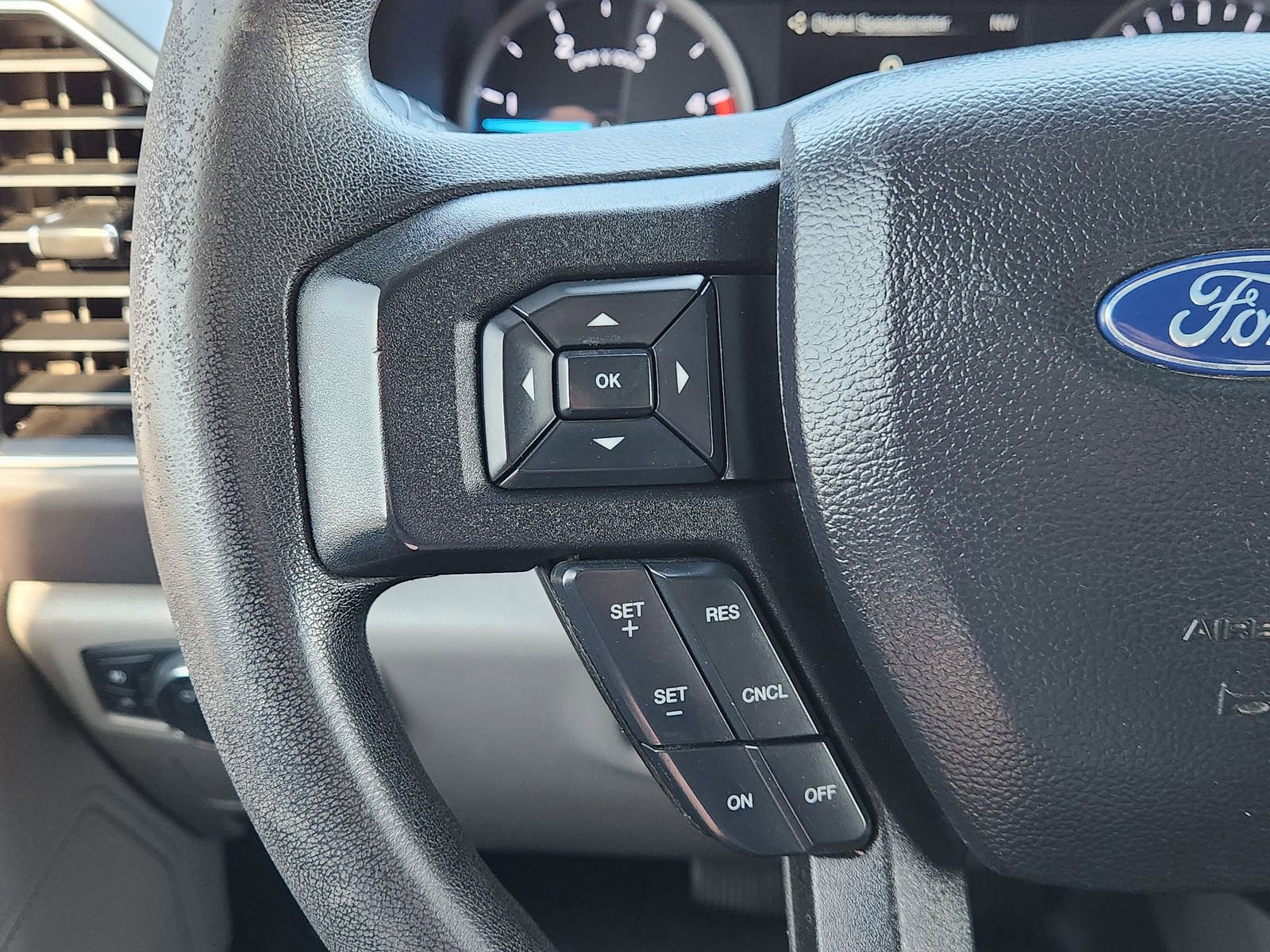 Used 2019 Ford F250 XLT w/ XLT Value Package image 33