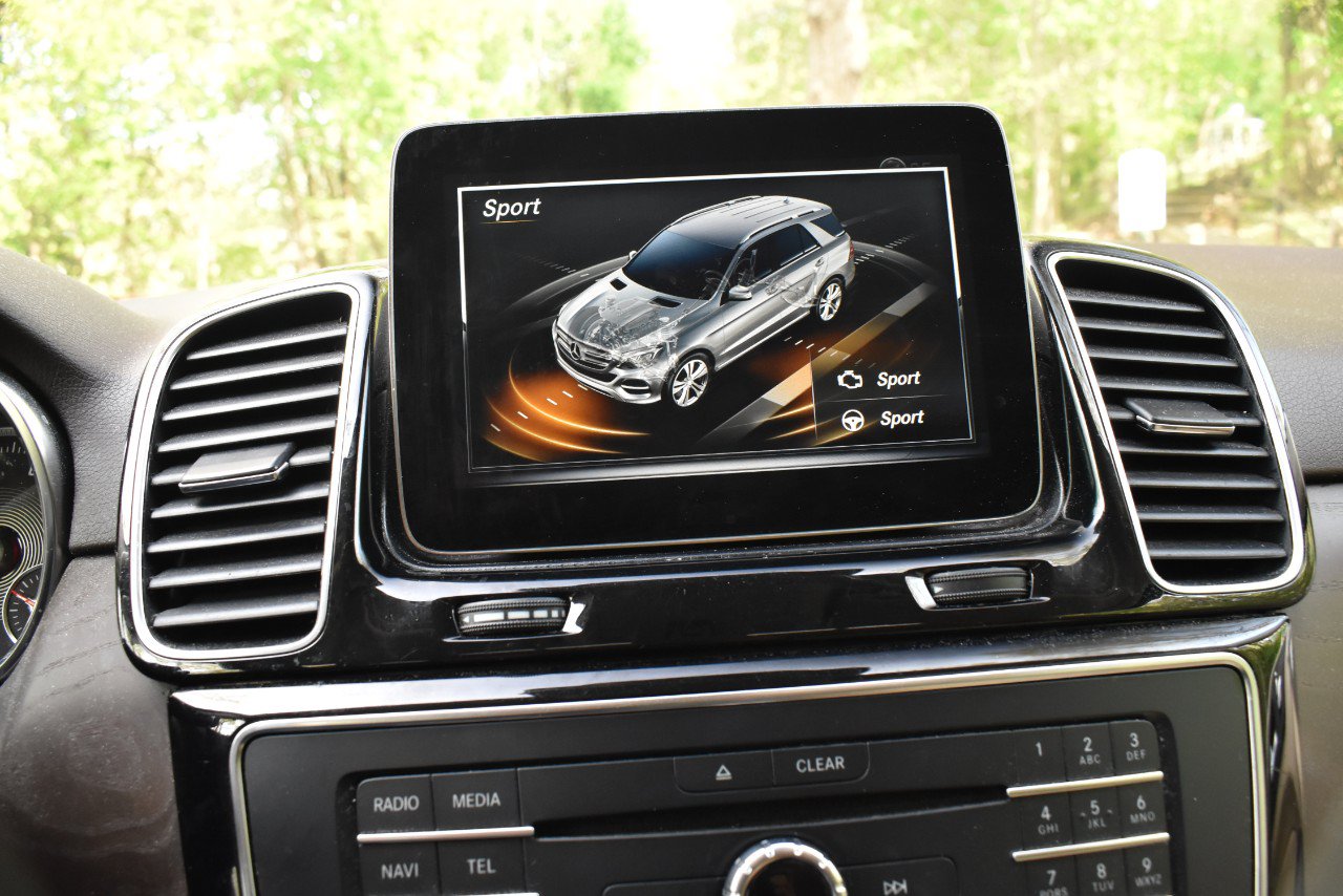Used 2019 Mercedes-Benz GLE 400 4MATIC image 30