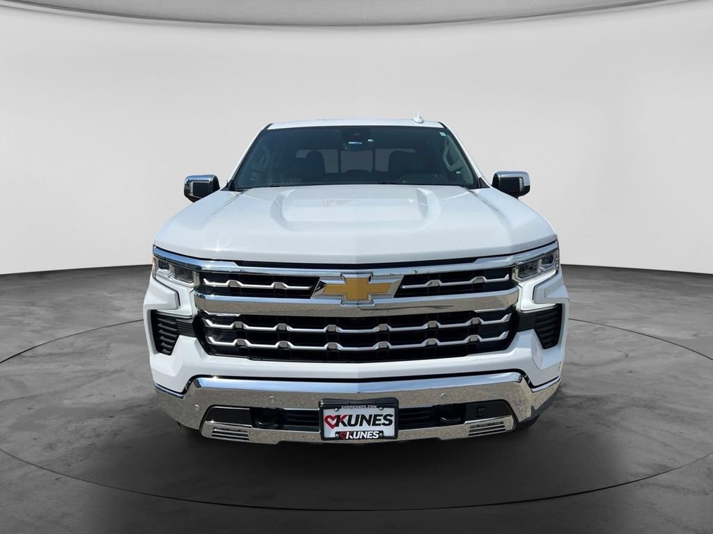 Used 2023 Chevrolet Silverado 1500 LTZ w/ Technology Package AWD/4WD image 4