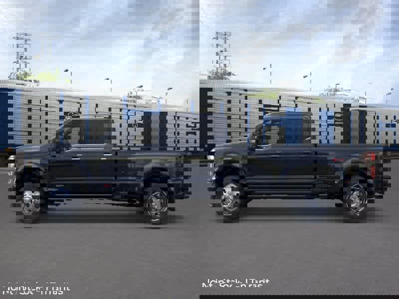 New 2026 Ford F450 Platinum image 3