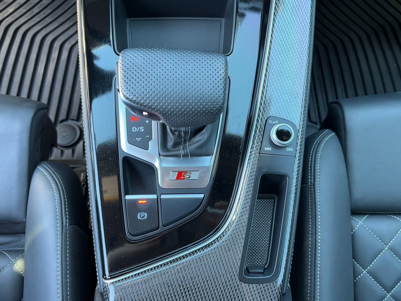 Used 2024 Audi S5 Prestige image 28