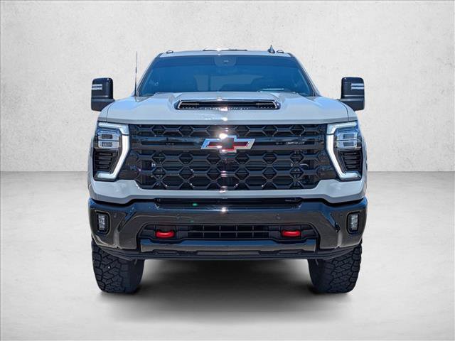 Used 2025 Chevrolet Silverado 2500 ZR2 w/ Technology Package AWD/4WD image 2