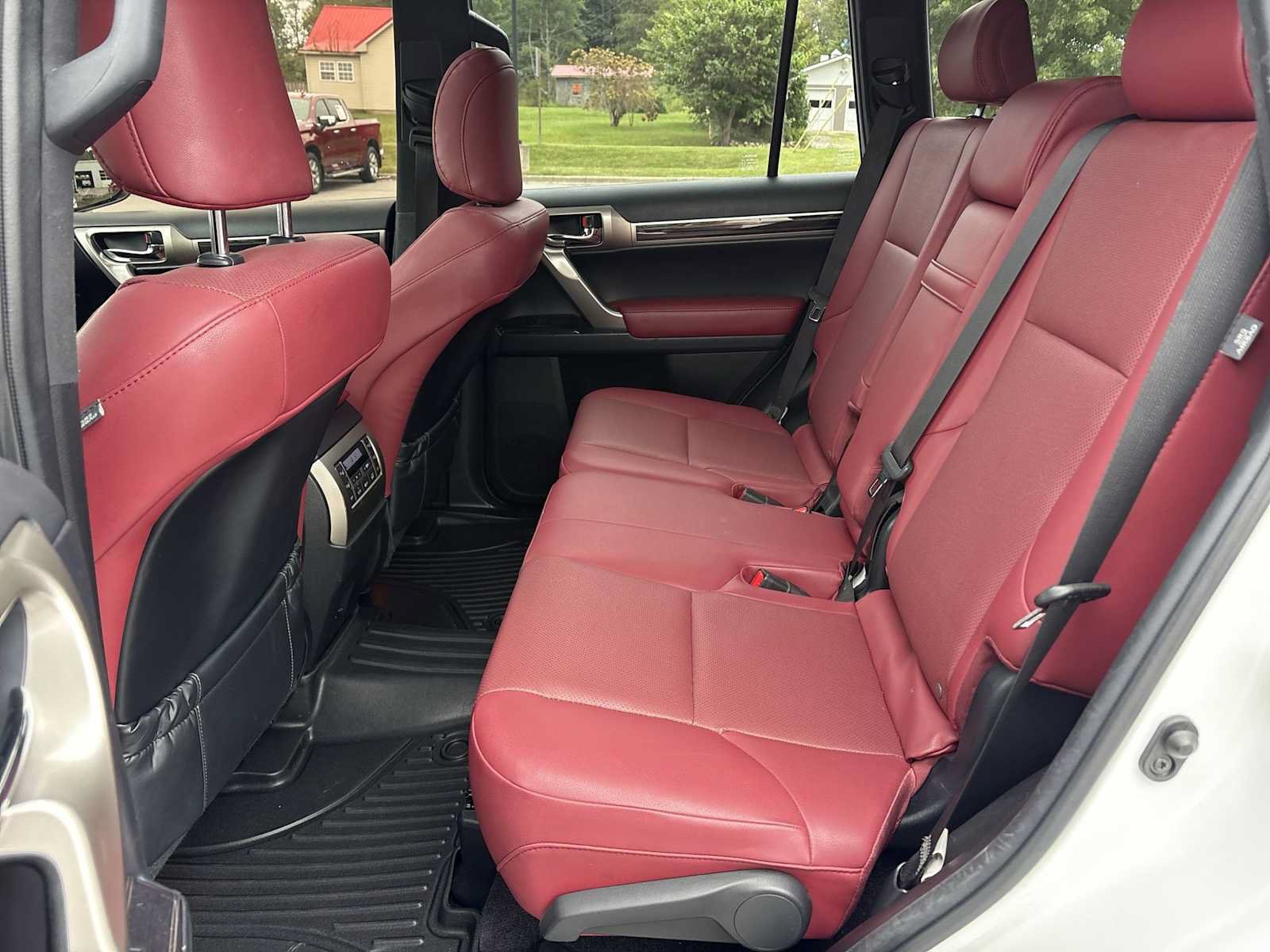 Used 2020 Lexus GX 460 Premium w/ Premium Package AWD/4WD image 25