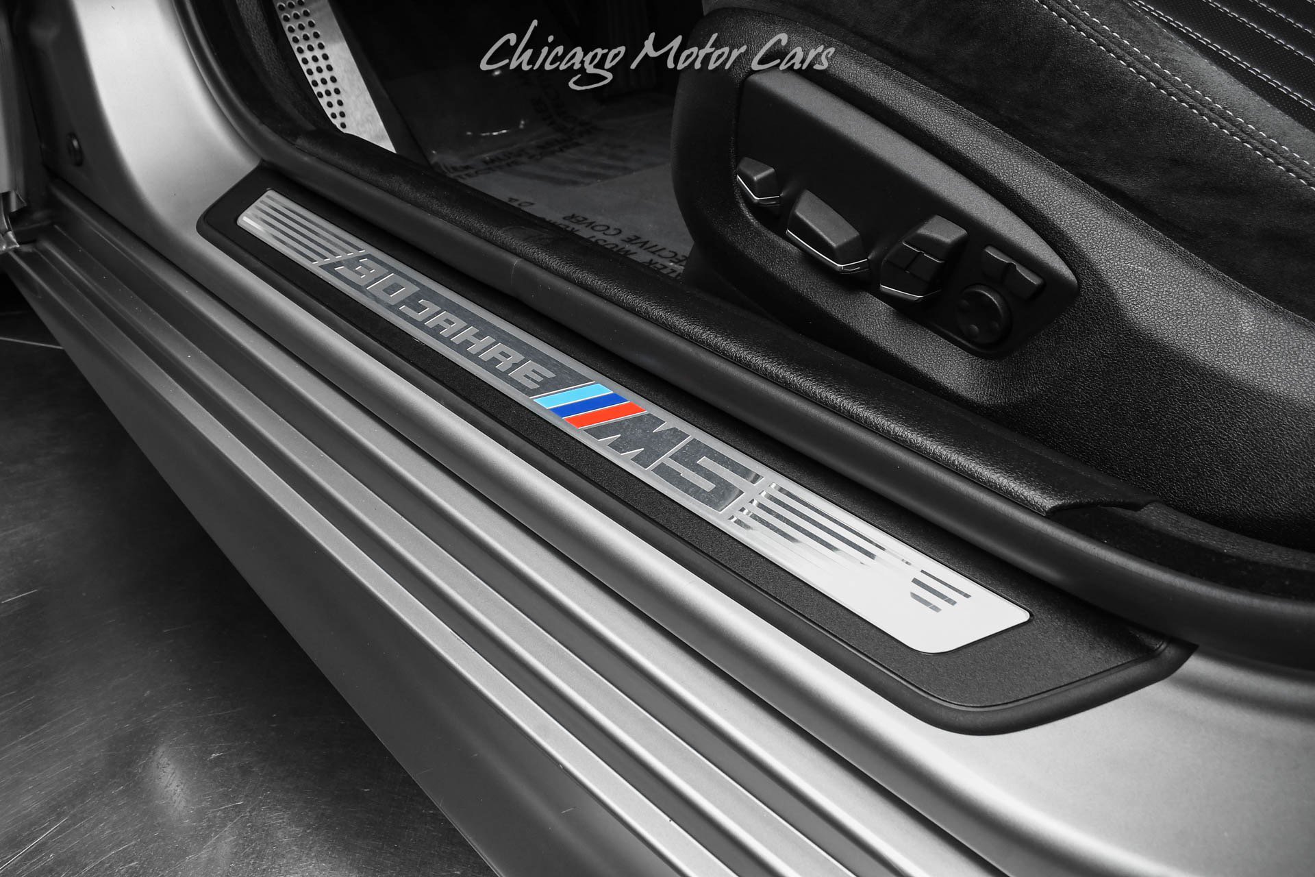 Used 2015 BMW M5 RWD image 33