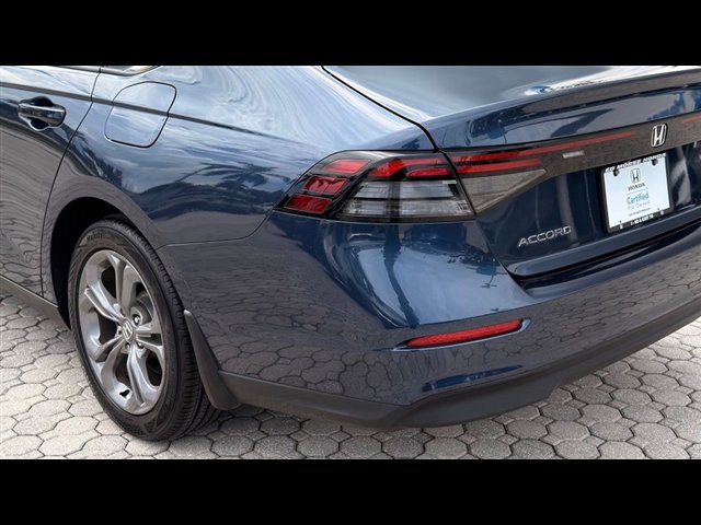 Certified 2023 Honda Accord EX image 17