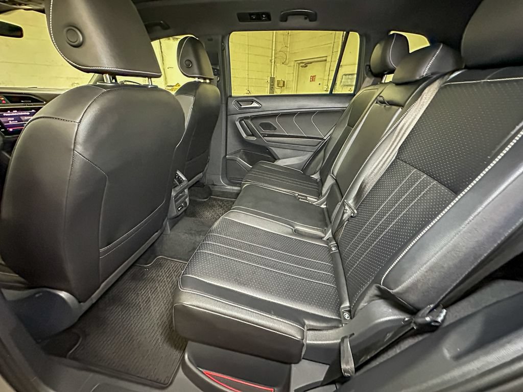 Used 2022 Volkswagen Tiguan SE R-Line AWD/4WD image 26