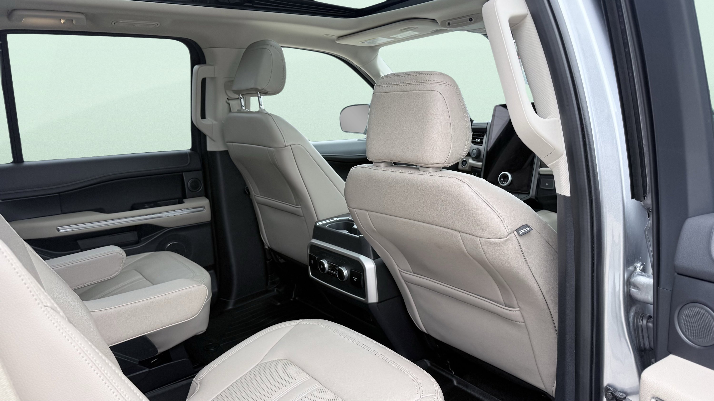 Used 2023 Ford Expedition Limited RWD image 45
